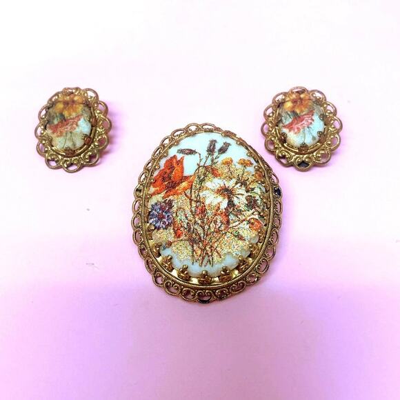 Western Germany Sugar Glass Brooch and Clip On Earrings Set - Picture 2 of 4